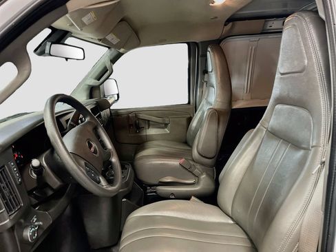Used 2025 GMC Savana 3500 Extended w/ Driver Convenience Package RWD image 20