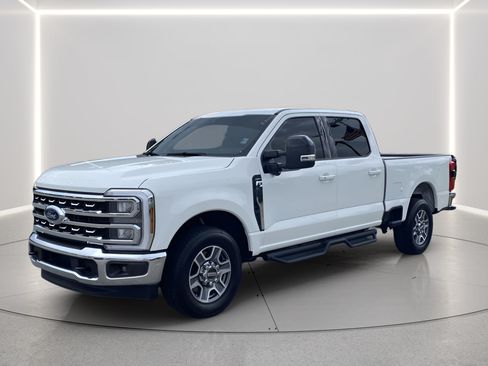 Used 2026 Ford F350 Lariat RWD image 1