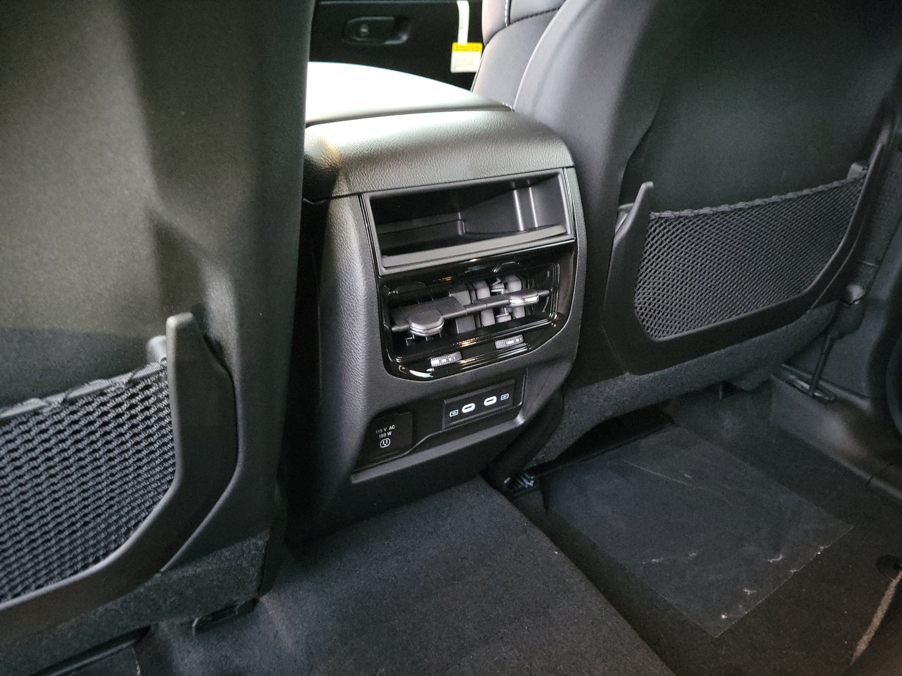New 2027 Jeep Grand Cherokee Limited RWD image 11