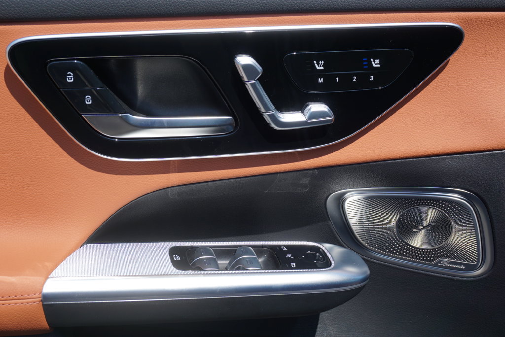 Certified 2026 Mercedes-Benz GLC 300 4MATIC image 10