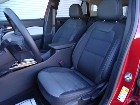 Used 2024 Chevrolet Trax LT w/ Driver Confidence Package image 24