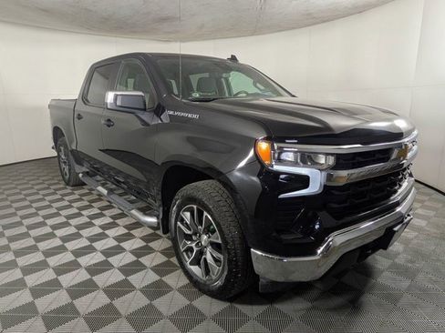 Certified 2022 Chevrolet Silverado 1500 LT w/ All Star Edition Plus image 8