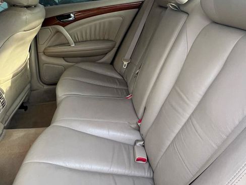 Used 2004 INFINITI Q45 Luxury RWD image 6