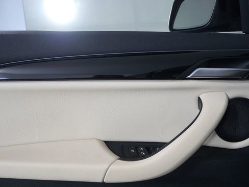 Certified 2022 BMW X1 xDrive28i w/ Premium Package image 8