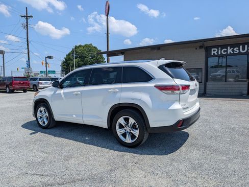Used 2015 Toyota Highlander Limited FWD image 9