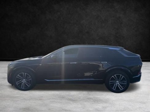 Used 2024 Cadillac Lyriq Luxury image 9