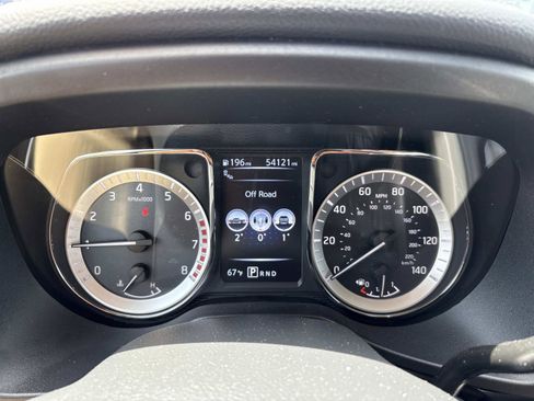Used 2017 Nissan Titan SL RWD image 22