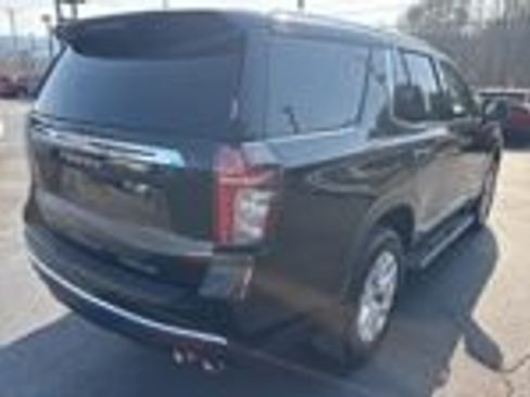 Used 2024 Chevrolet Tahoe Premier RWD image 5