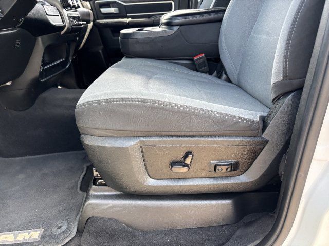 Used 2024 RAM 2500 Big Horn AWD/4WD image 20