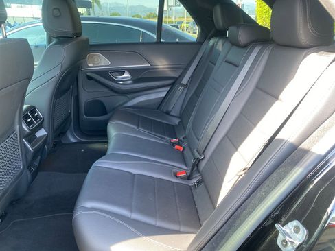 Used 2024 Mercedes-Benz GLE 450e 4MATIC image 9