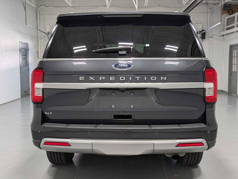 Certified 2023 Ford Expedition XLT AWD/4WD image 9