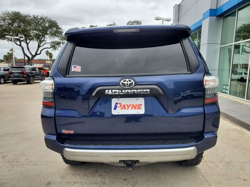 Used 2021 Toyota 4Runner TRD Off-Road image 5