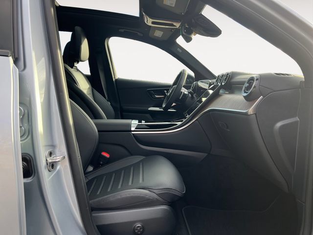 Used 2026 Mercedes-Benz GLC 300 4MATIC image 15