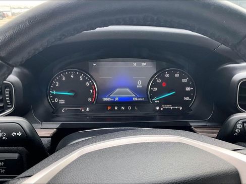 Used 2021 Ford Explorer Limited image 16