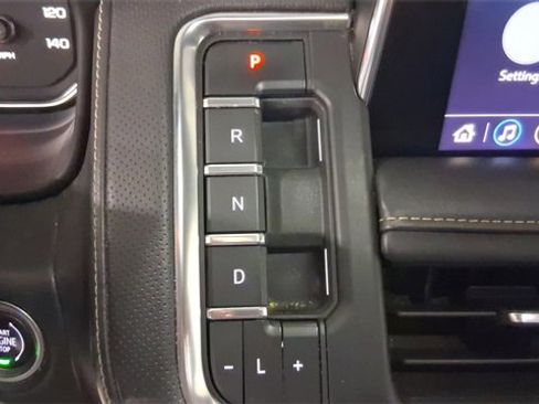 Used 2021 GMC Yukon SLT w/ SLT Premium Package image 33