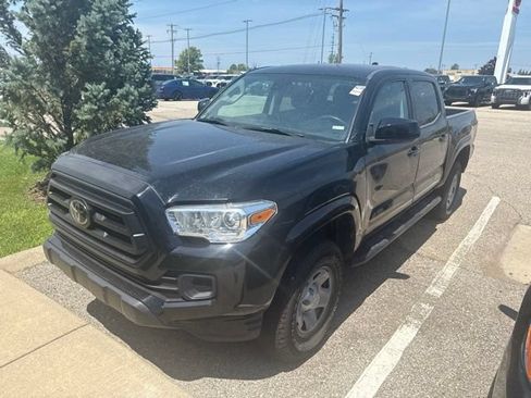 Used 2023 Toyota Tacoma SR AWD/4WD image 9