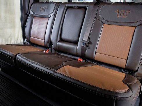 Used 2026 Ford F450 King Ranch w/ Chrome Package image 33