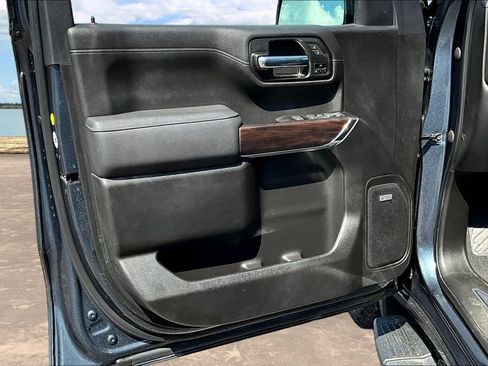 Used 2022 GMC Sierra 1500 SLT w/ SLT Premium Plus Package AWD/4WD image 23