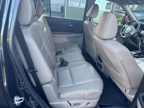 Used 2016 Honda Pilot Touring image 20