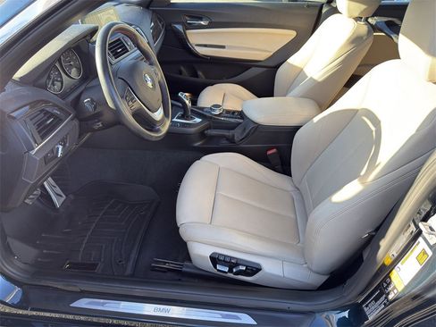 Used 2017 BMW 230i xDrive Convertible image 11