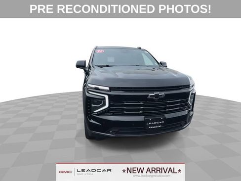 Used 2025 Chevrolet Tahoe RST w/ Comfort Package AWD/4WD image 3