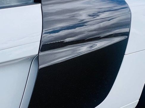 Used 2011 Audi R8 V10 AWD/4WD image 6