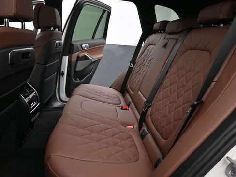 New 2026 BMW X5 xDrive50e image 16