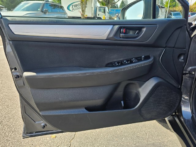 Used 2019 Subaru Outback 2.5i AWD/4WD image 22