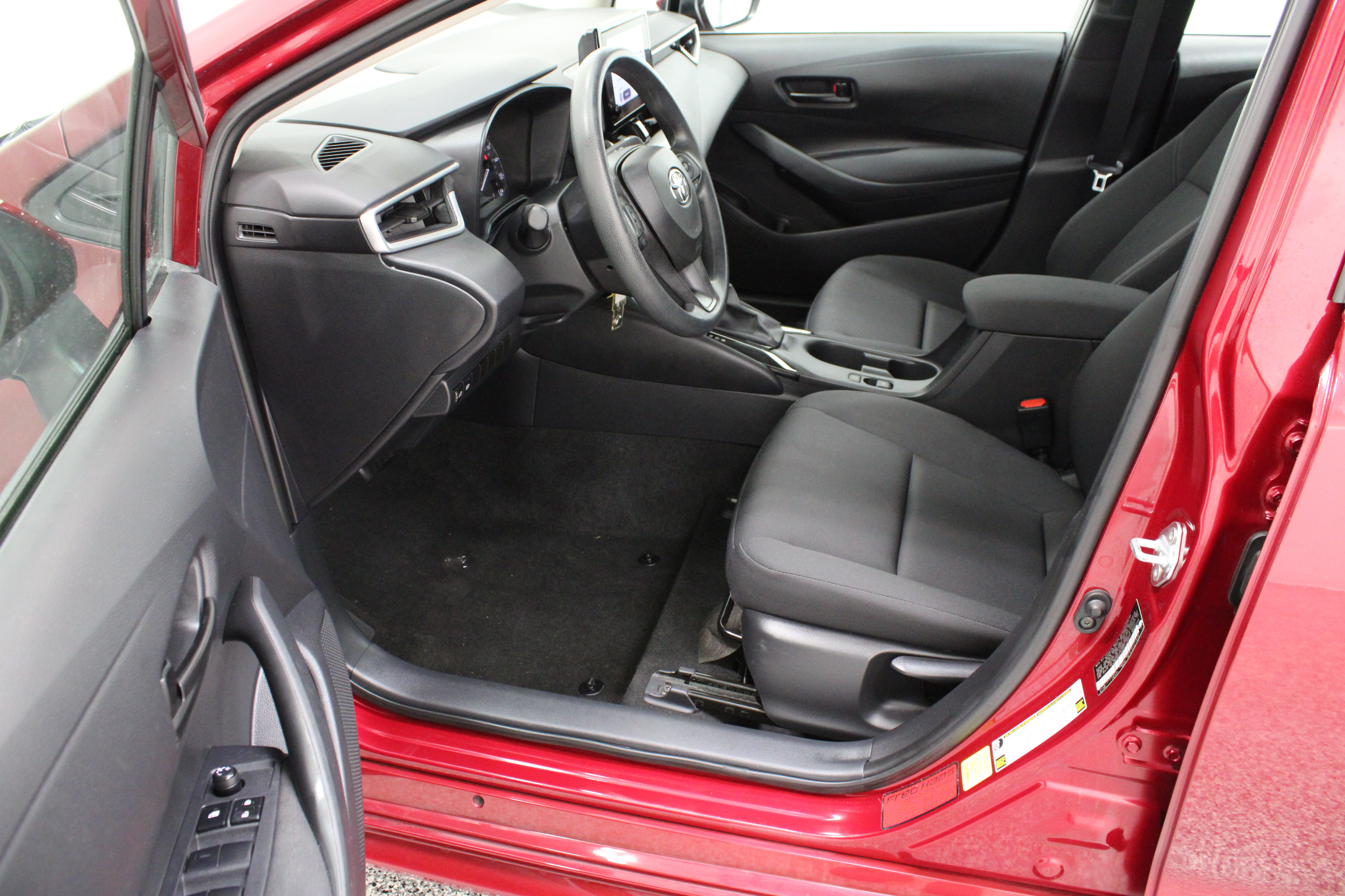 Used 2023 Toyota Corolla LE FWD image 14