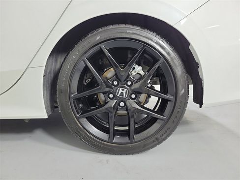 Used 2025 Honda Civic Sport image 9