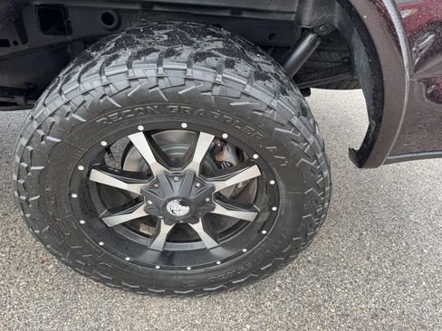 Used 2019 Ford F150 XLT w/ Equipment Group 302A Luxury AWD/4WD image 7
