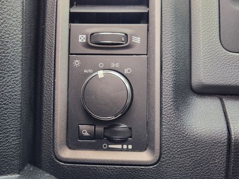 Used 2013 RAM 1500 Tradesman w/ Popular Equipment Group image 27