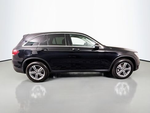 Used 2022 Mercedes-Benz GLC 300 w/ Premium Package Lite image 11