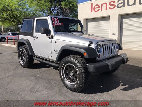 Used 2009 Jeep Wrangler X AWD/4WD image 2