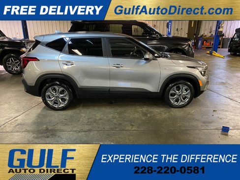 Used 2026 Kia Seltos LX FWD image 5