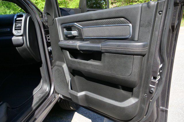 Used 2025 RAM 3500 Big Horn AWD/4WD image 43