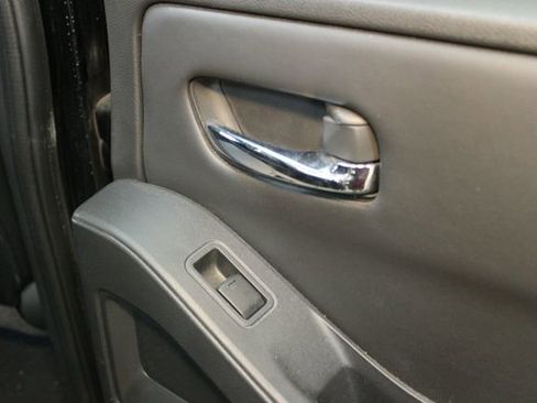 Used 2023 Nissan Frontier PRO-4X image 13