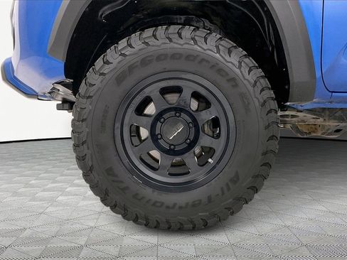 Used 2017 Toyota Tacoma TRD Off-Road image 27