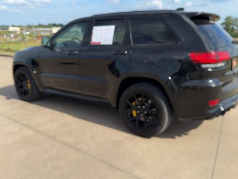Used 2018 Jeep Grand Cherokee Trackhawk AWD/4WD image 5