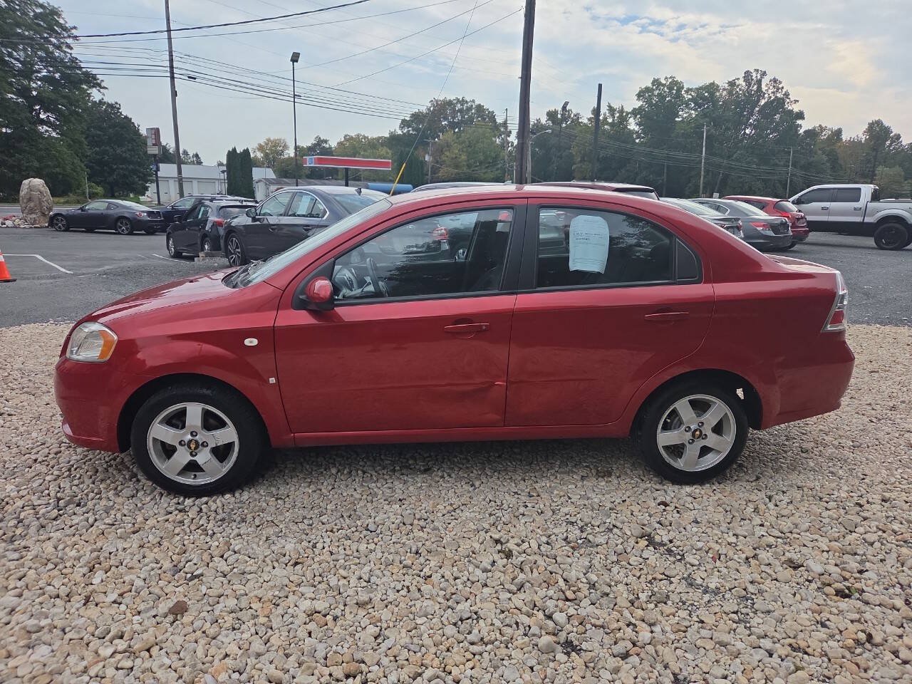 Used 2007 Chevrolet Aveo LT FWD image 4