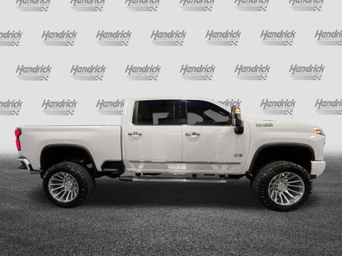 Used 2024 Chevrolet Silverado 3500 High Country w/ Technology Package AWD/4WD image 11