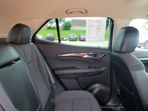Used 2022 Buick Envision Preferred FWD image 32