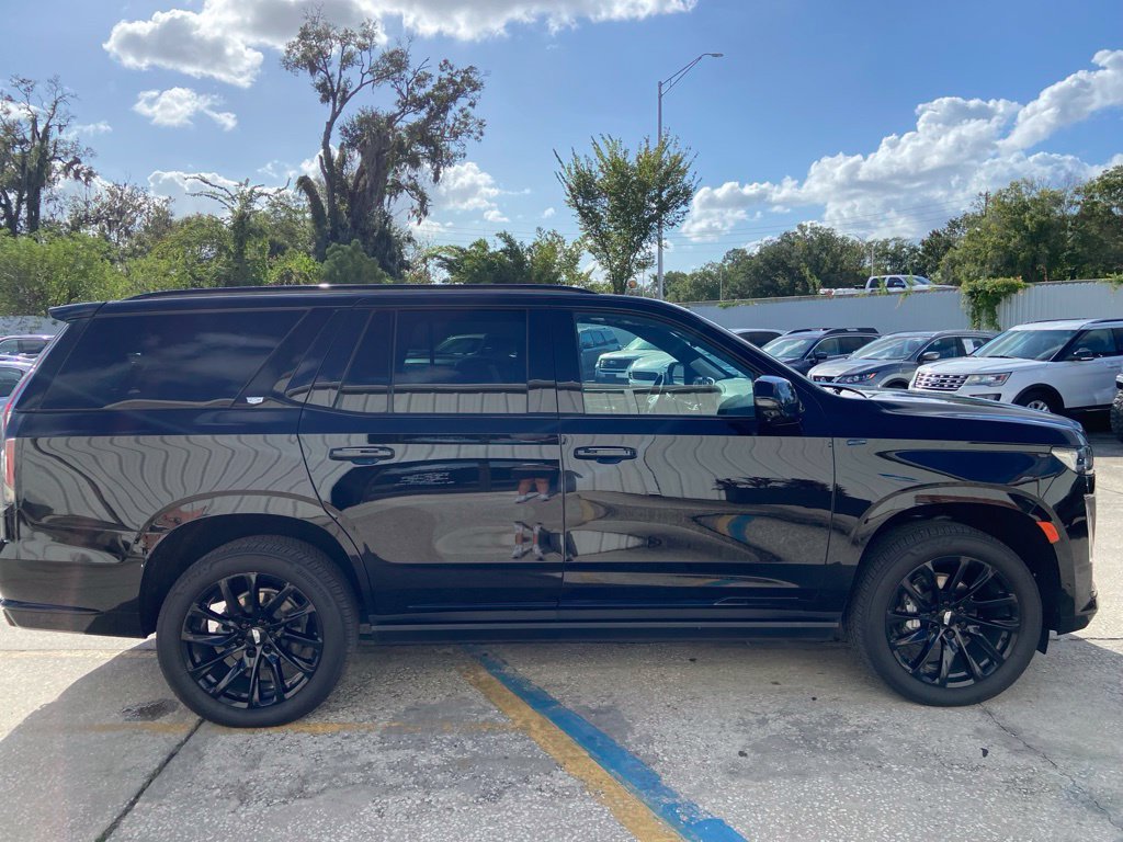 Used 2023 Cadillac Escalade Sport Platinum w/ LPO, ONYX Package AWD/4WD image 6