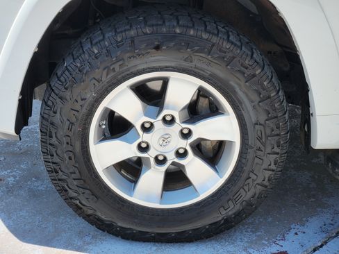 Used 2012 Toyota 4Runner SR5 w/ Convenience Pkg AWD/4WD image 13
