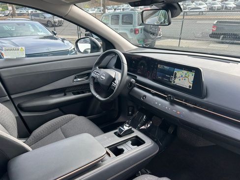 Used 2024 Nissan Ariya FWD image 28