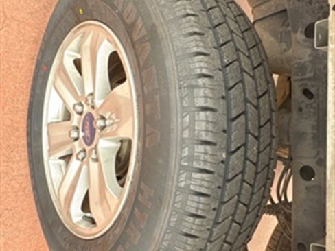 Used 2016 Ford F150 XLT image 12