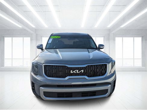 Used 2024 Kia Telluride LX image 8