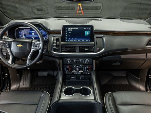 Used 2023 Chevrolet Suburban Premier w/ Max Trailering Package image 15