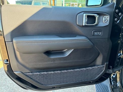 New 2025 Jeep Wrangler Sahara image 10