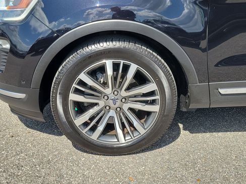 Used 2019 Ford Explorer Platinum AWD/4WD image 6